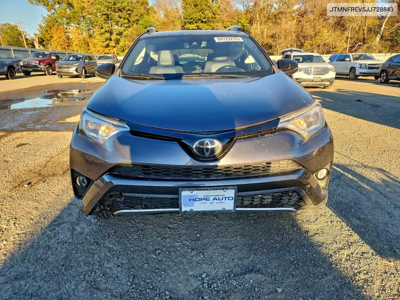 JTMNFREV5JJ728843 2018 Toyota Rav4 Se