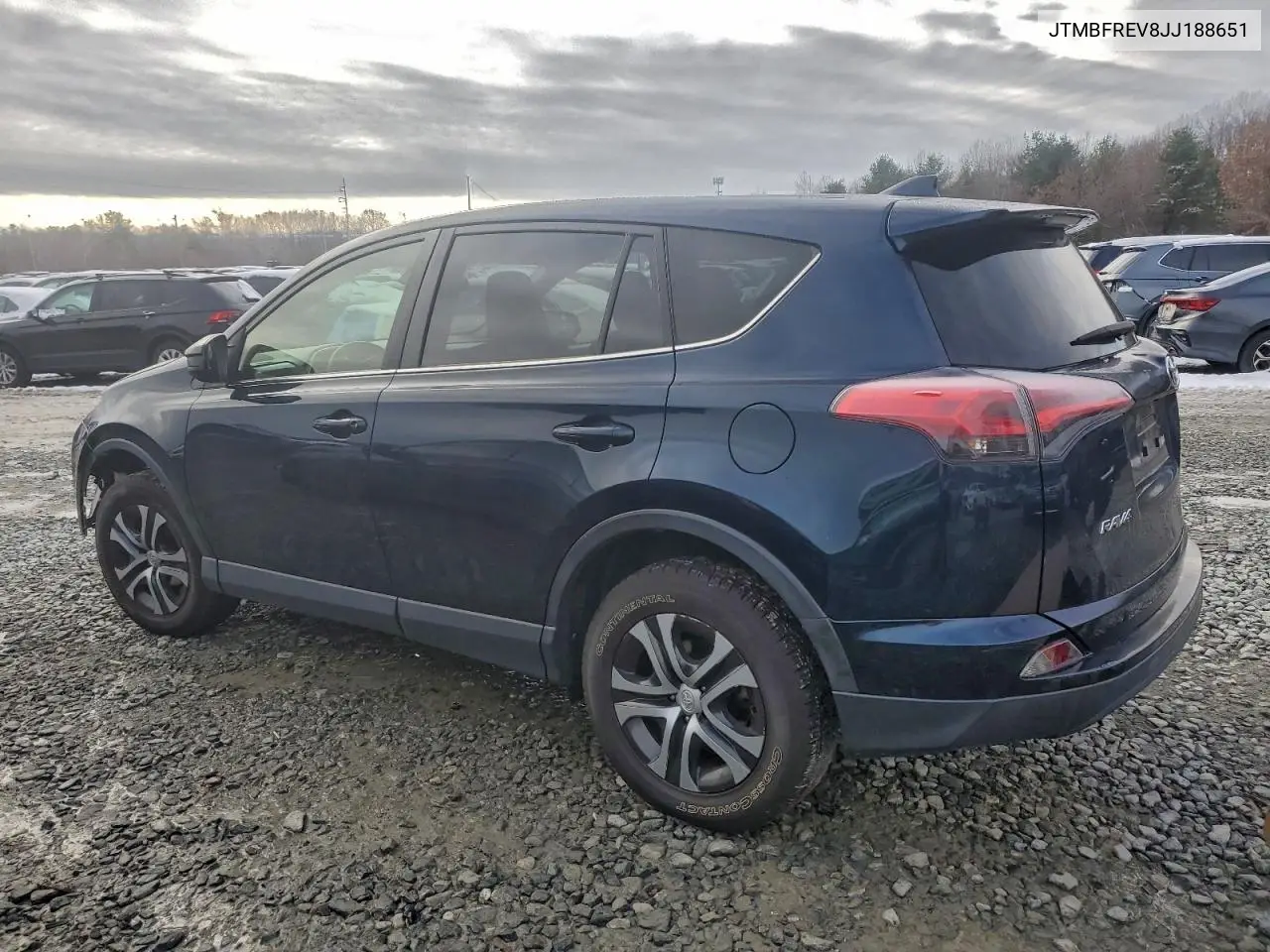 JTMBFREV8JJ188651 2018 Toyota Rav4 Le