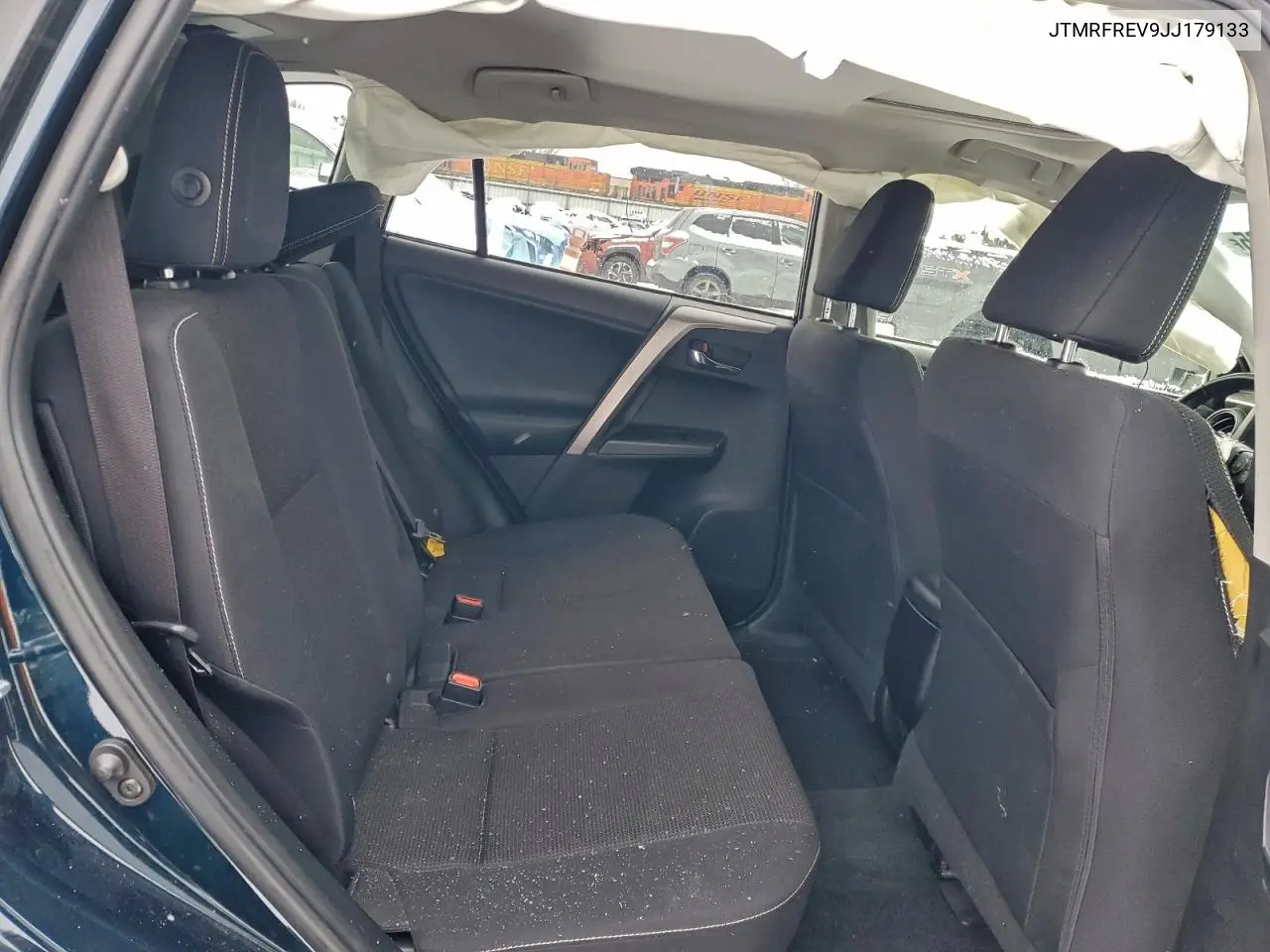 JTMRFREV9JJ179133 2018 Toyota Rav4 Adventure