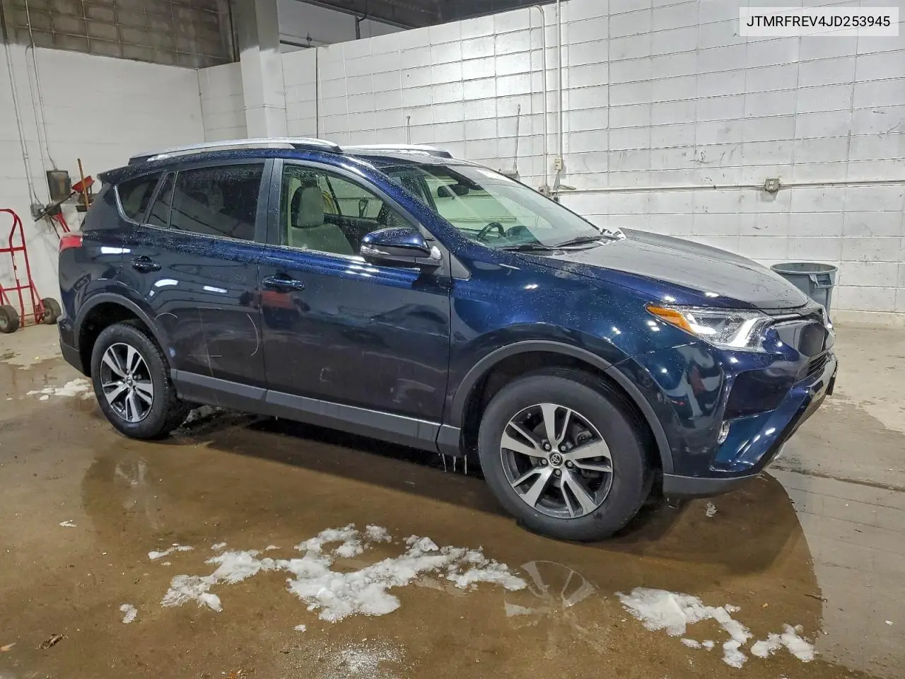 JTMRFREV4JD253945 2018 Toyota Rav4 Adventure