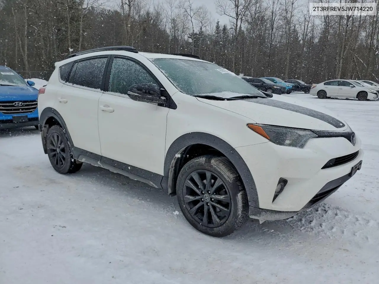 2T3RFREV5JW714220 2018 Toyota Rav4 Adventure