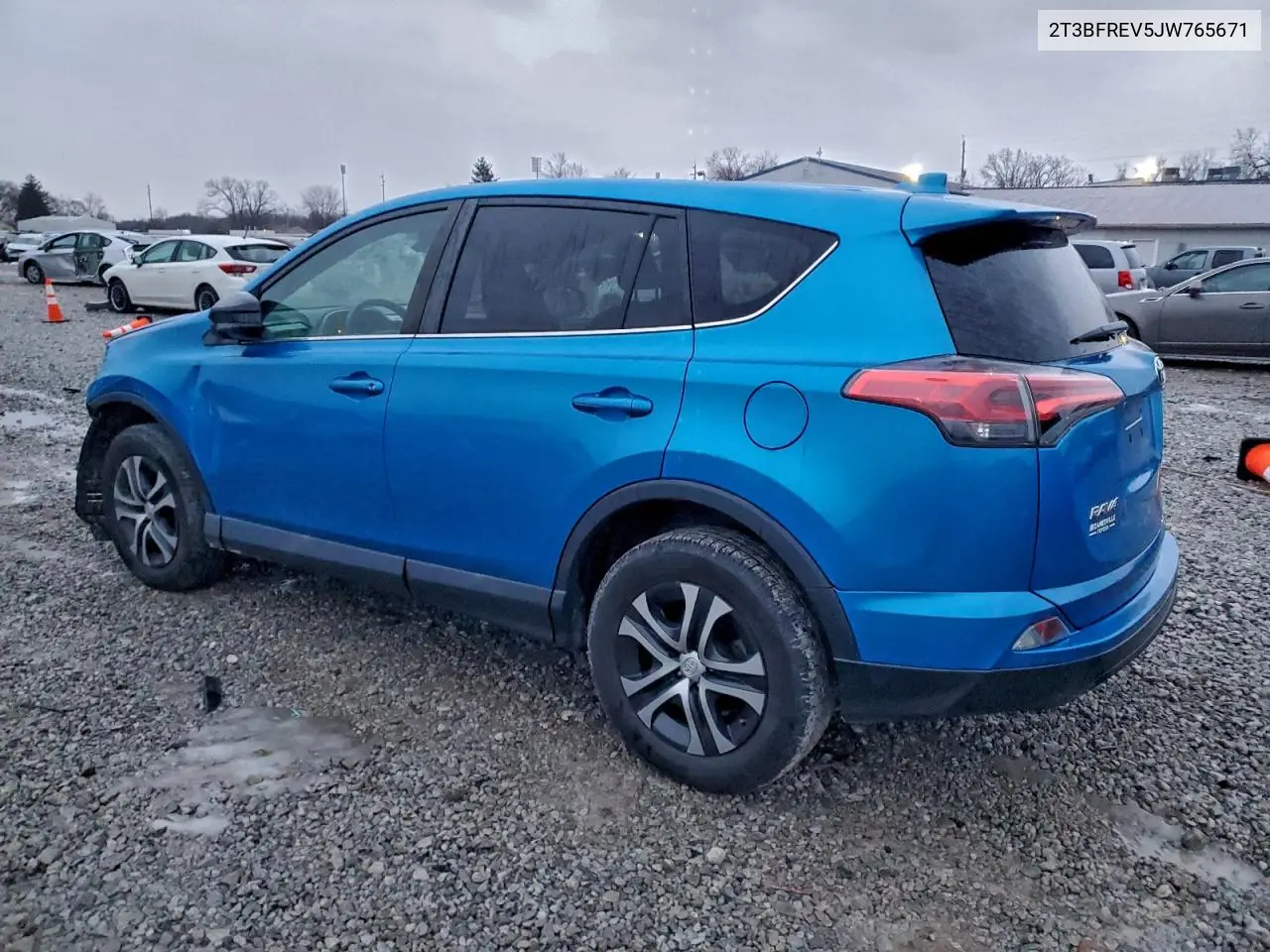 2T3BFREV5JW765671 2018 Toyota Rav4 Le