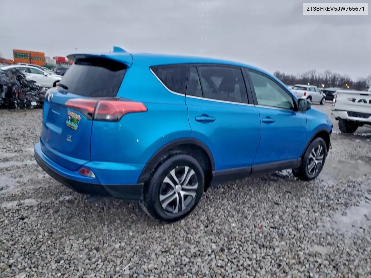 2T3BFREV5JW765671 2018 Toyota Rav4 Le