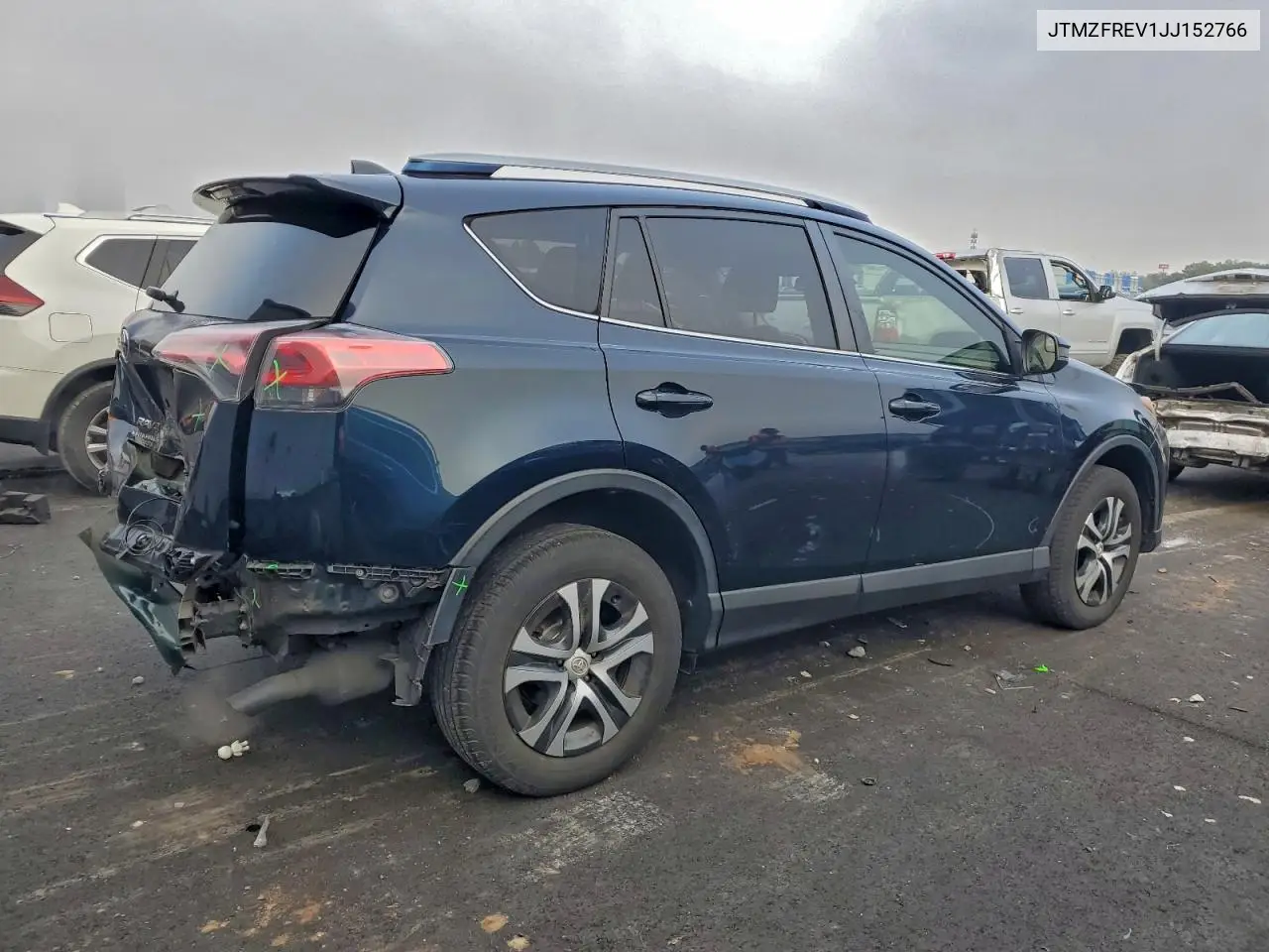 JTMZFREV1JJ152766 2018 Toyota Rav4 Le