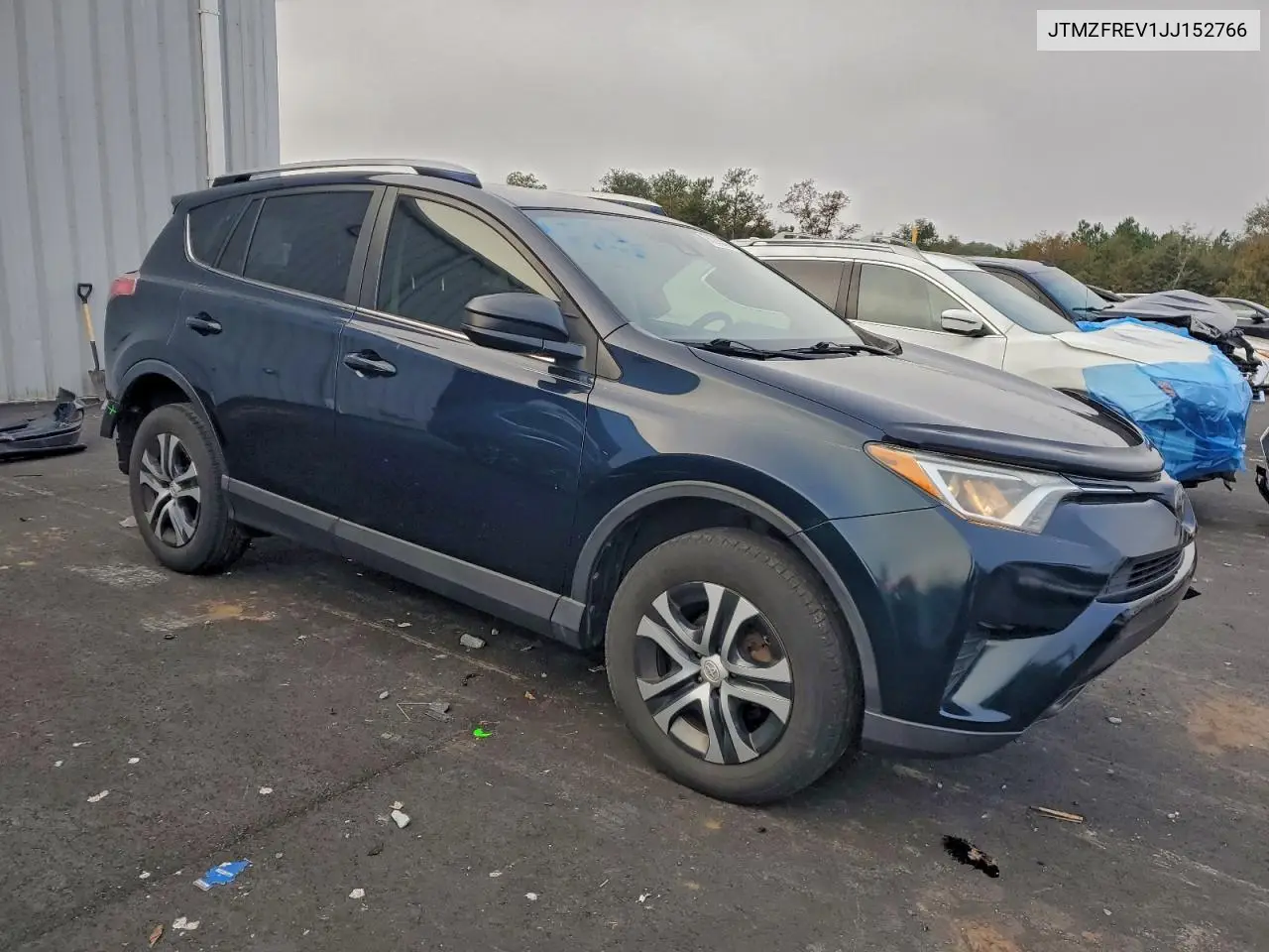 JTMZFREV1JJ152766 2018 Toyota Rav4 Le
