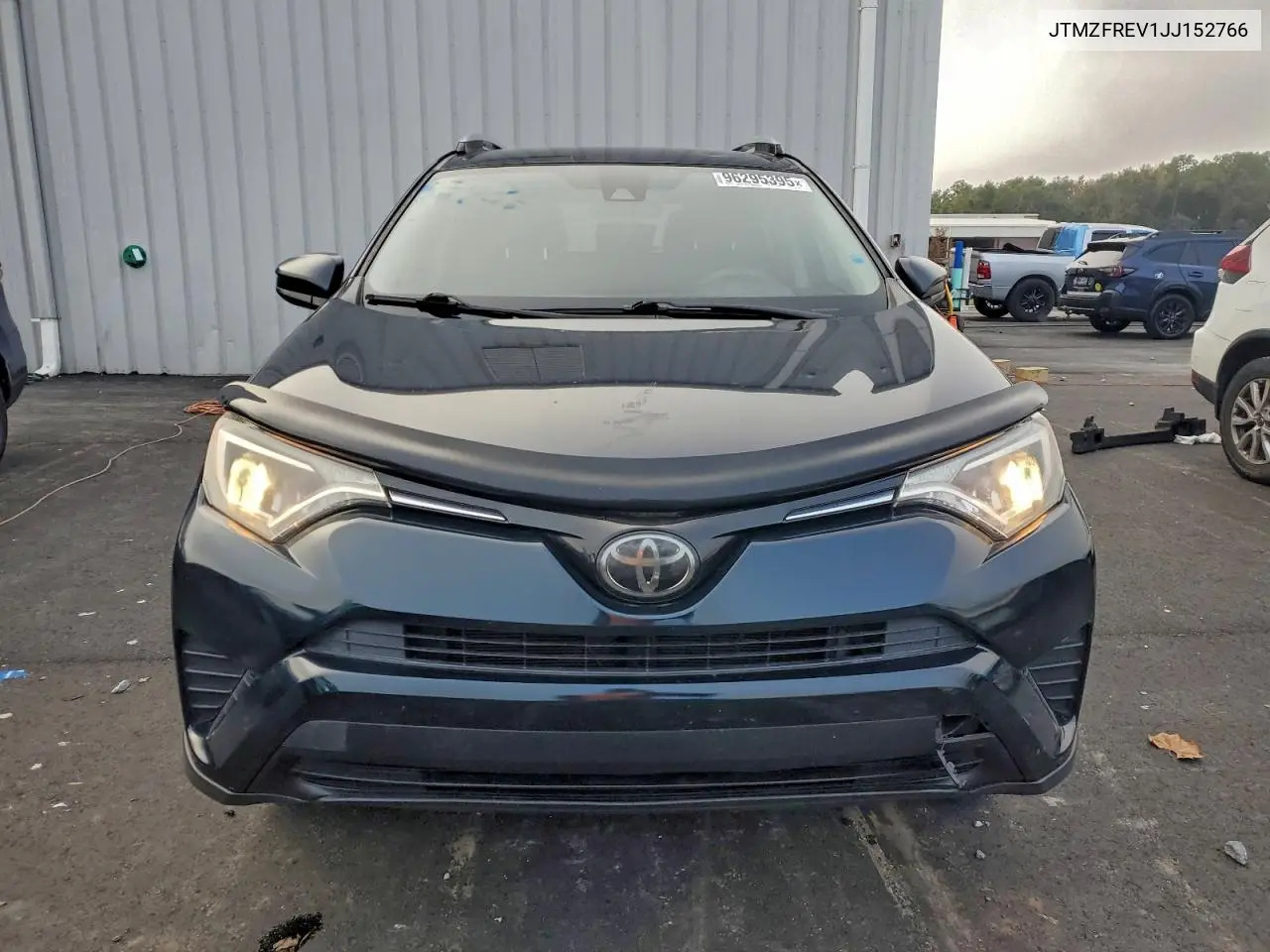 JTMZFREV1JJ152766 2018 Toyota Rav4 Le