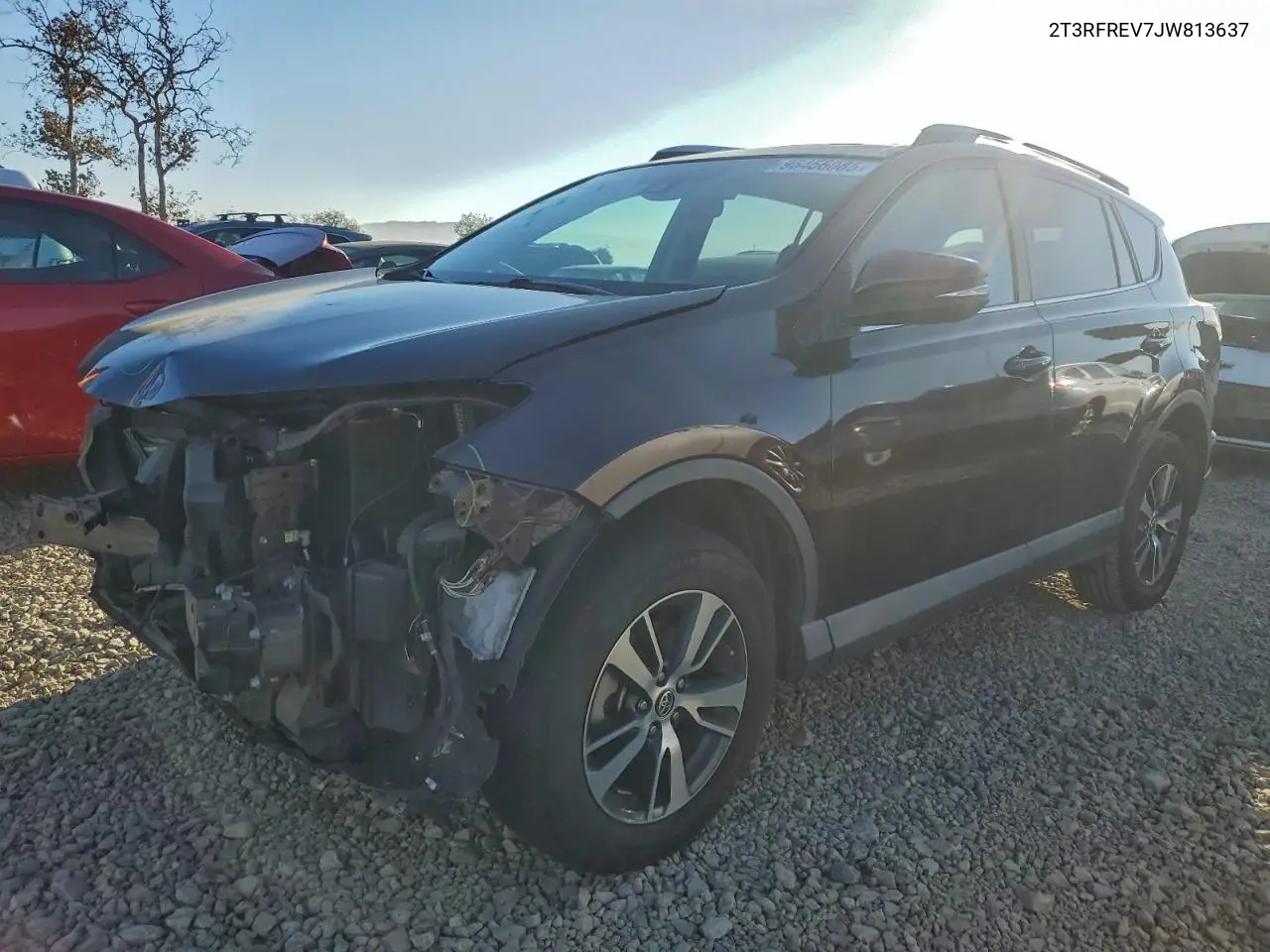 2T3RFREV7JW813637 2018 Toyota Rav4 Adventure