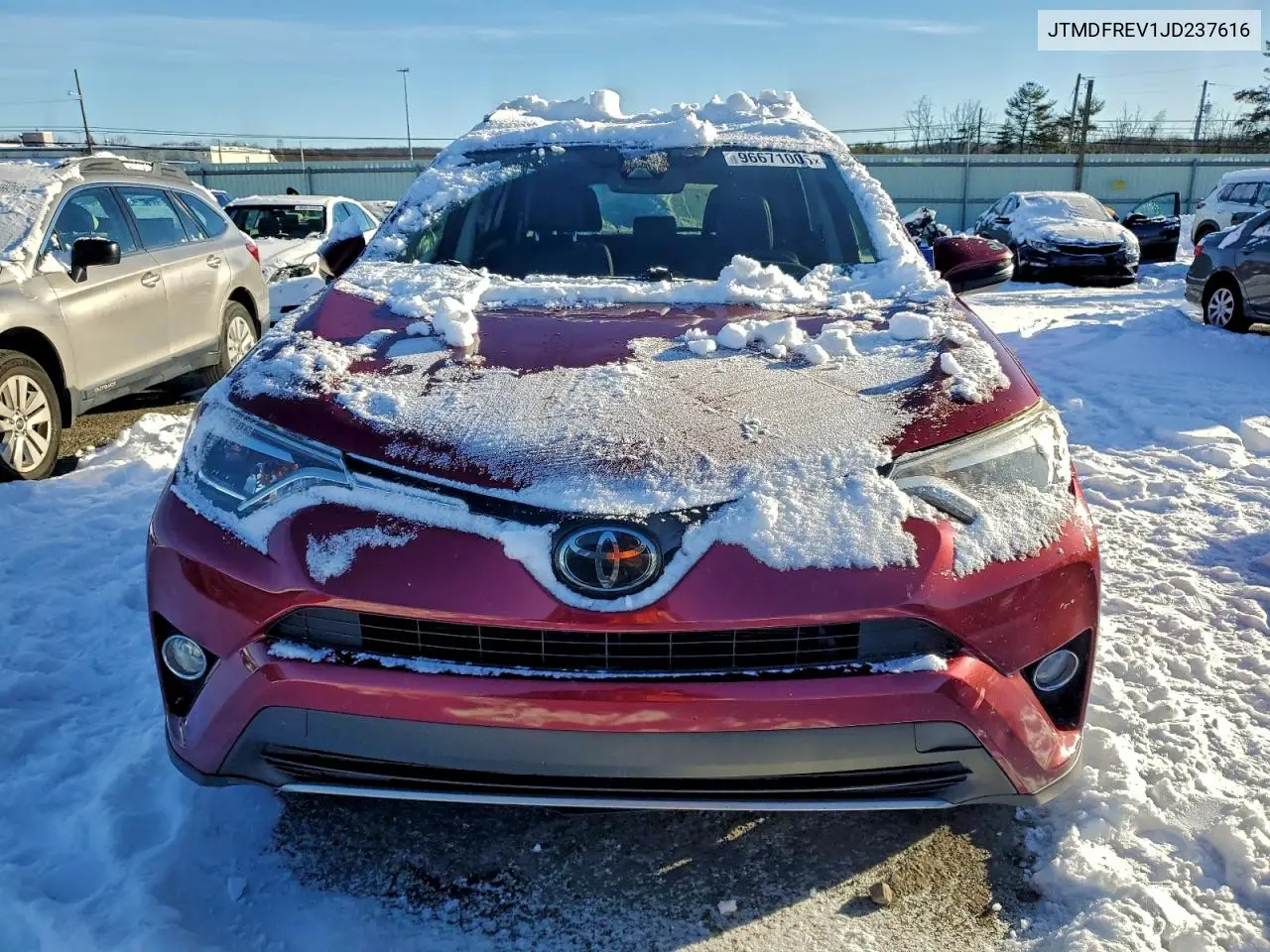 JTMDFREV1JD237616 2018 Toyota Rav4 Limited
