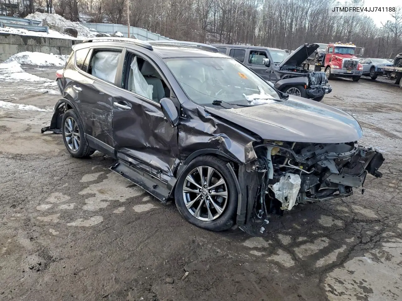 JTMDFREV4JJ741188 2018 Toyota Rav4 Limited