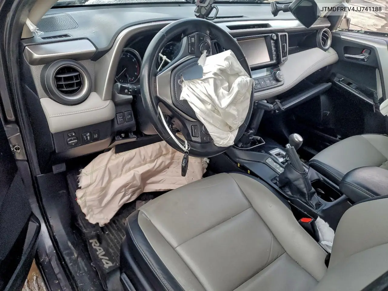 JTMDFREV4JJ741188 2018 Toyota Rav4 Limited