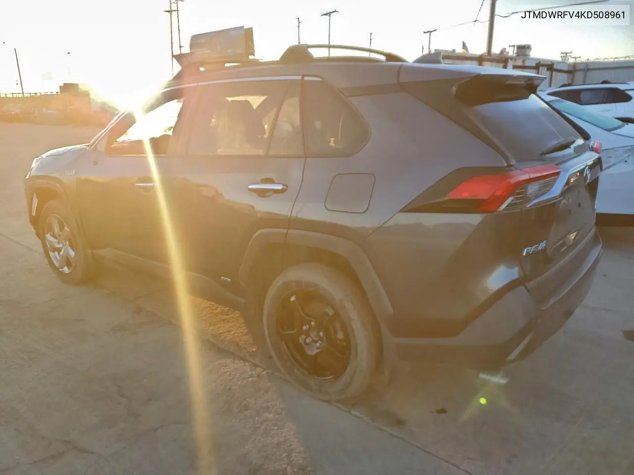 JTMDWRFV4KD508961 2019 Toyota Rav4 Limited