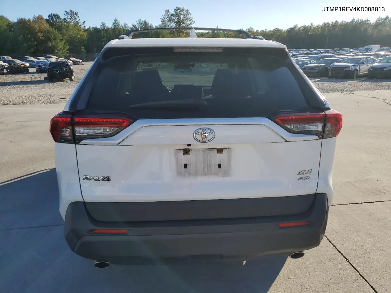 JTMP1RFV4KD008813 2019 Toyota Rav4 Xle