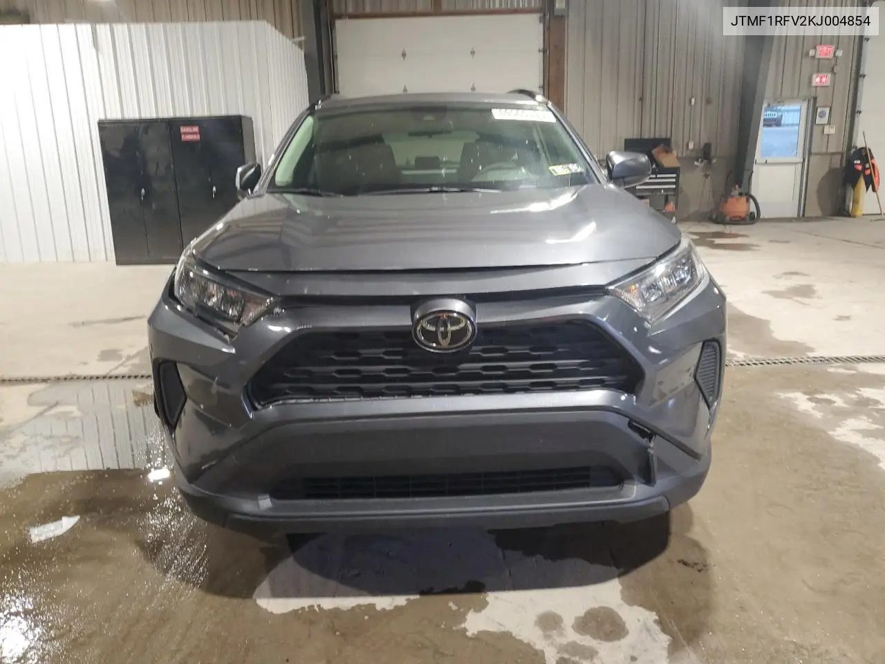 JTMF1RFV2KJ004854 2019 Toyota Rav4 Le