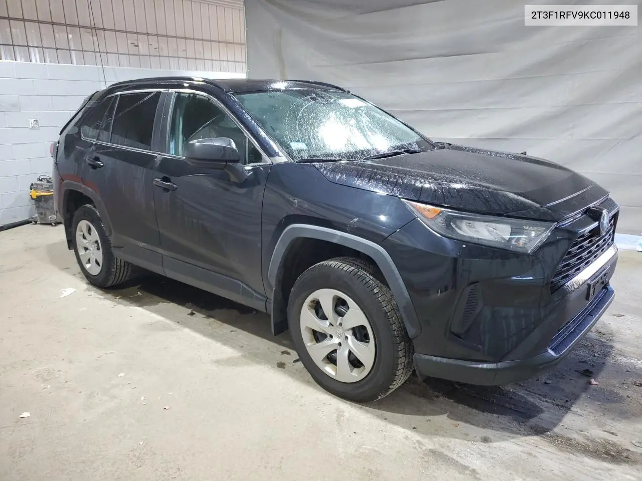 2T3F1RFV9KC011948 2019 Toyota Rav4 Le