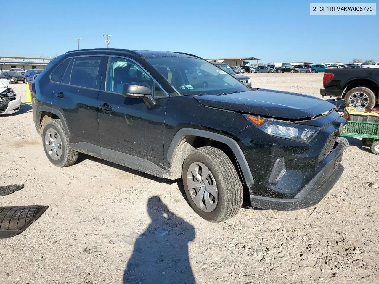 2T3F1RFV4KW006770 2019 Toyota Rav4 Le