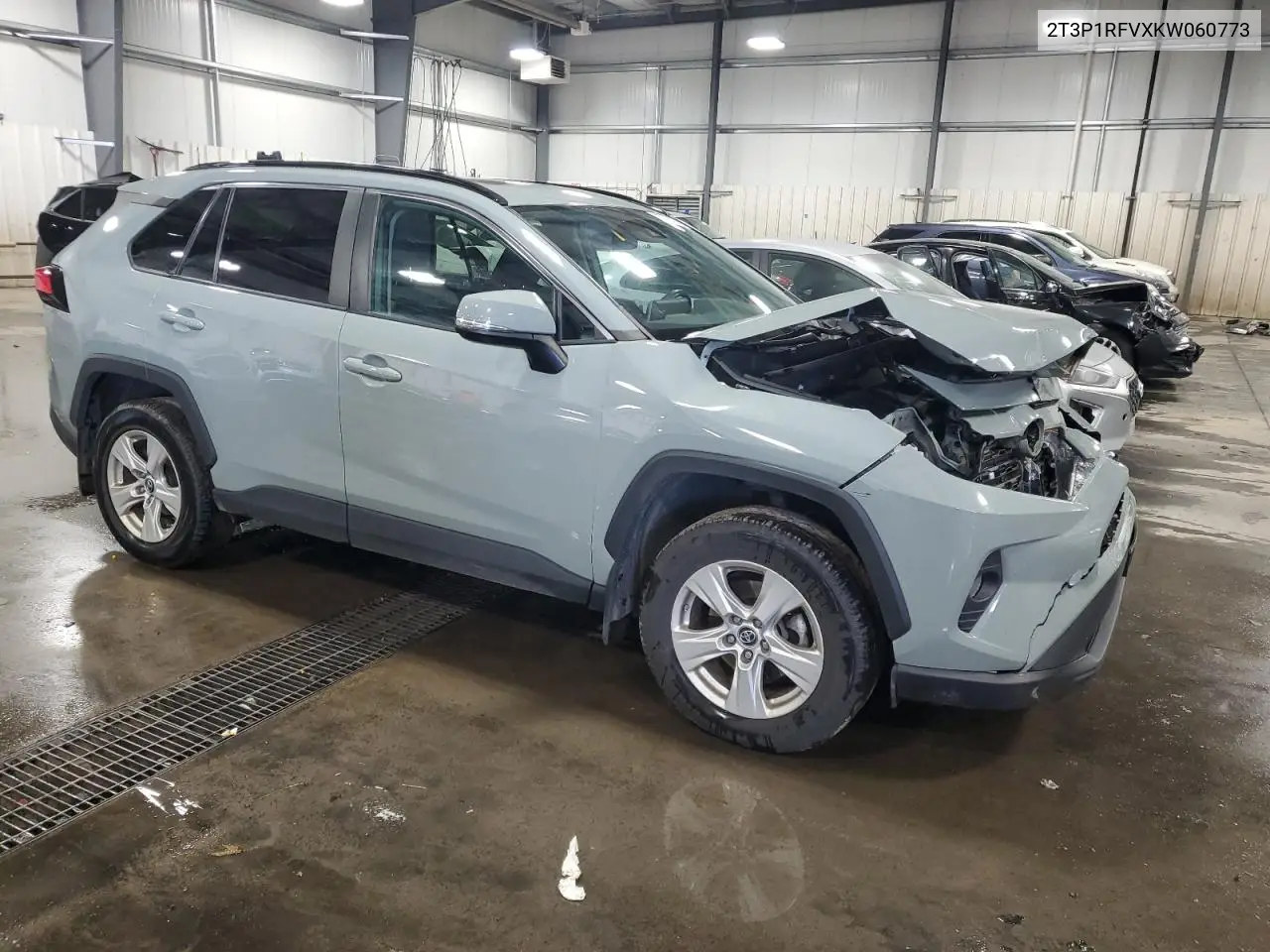 2T3P1RFVXKW060773 2019 Toyota Rav4 Xle