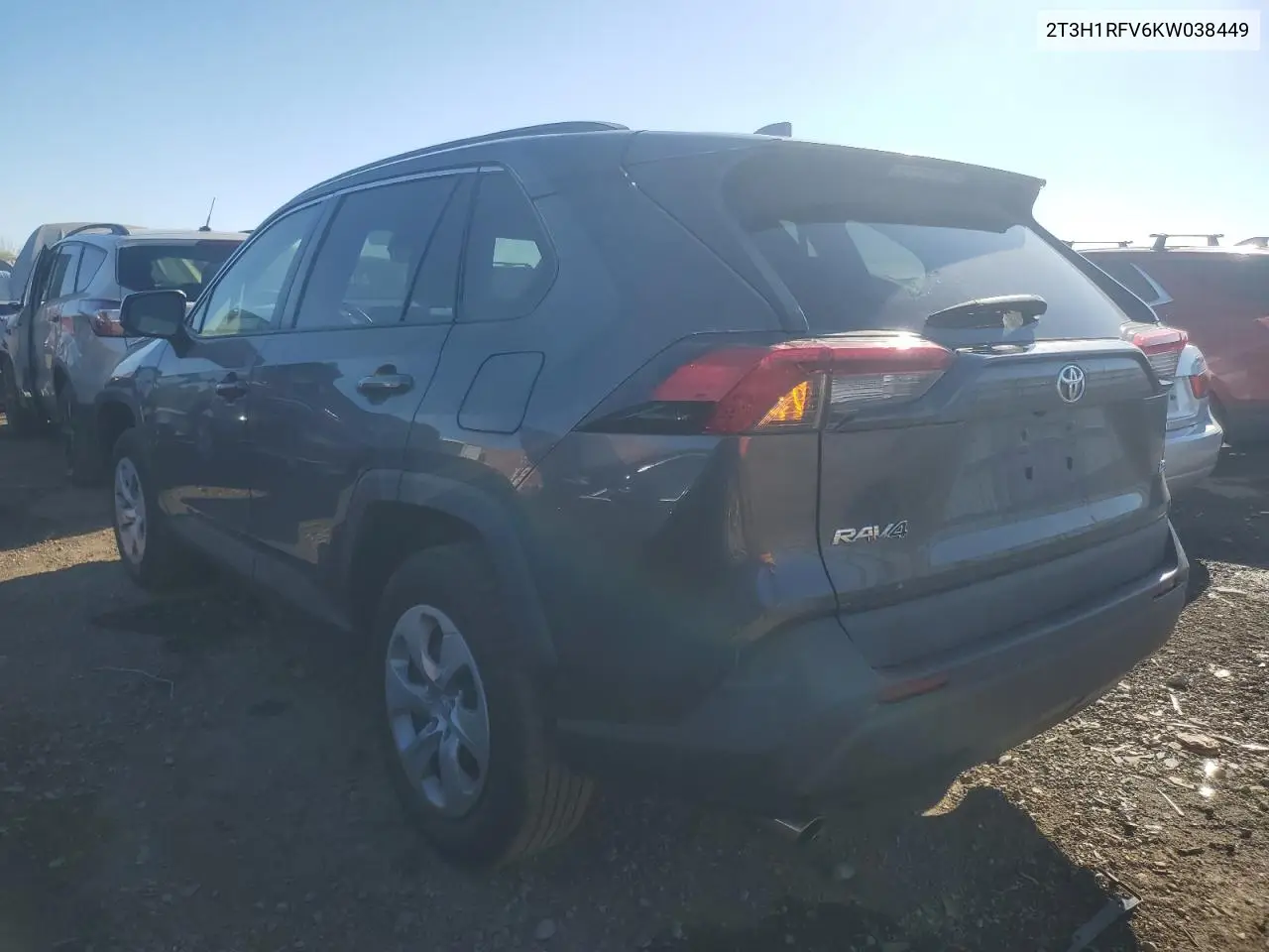 2T3H1RFV6KW038449 2019 Toyota Rav4 Le