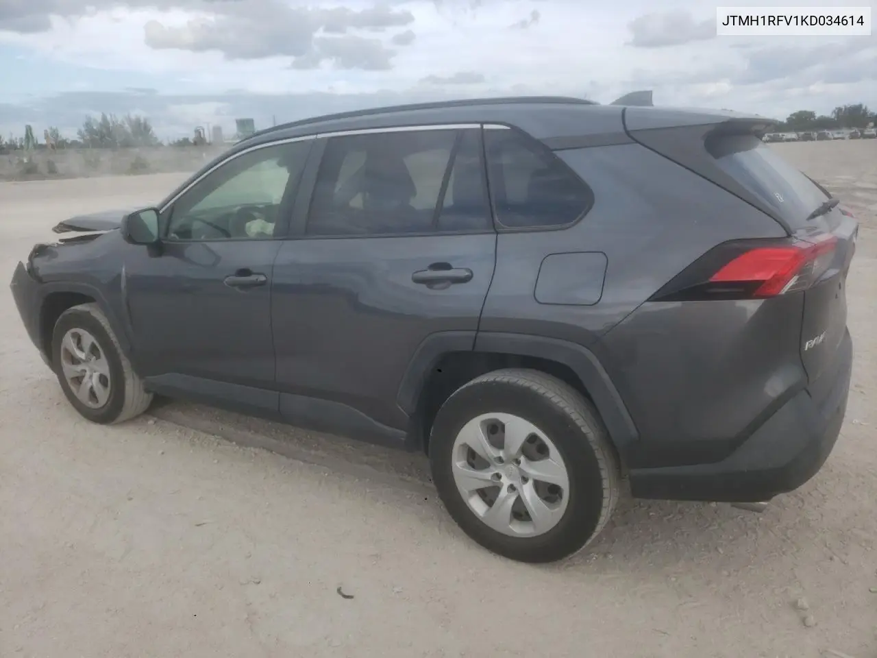 JTMH1RFV1KD034614 2019 Toyota Rav4 Le