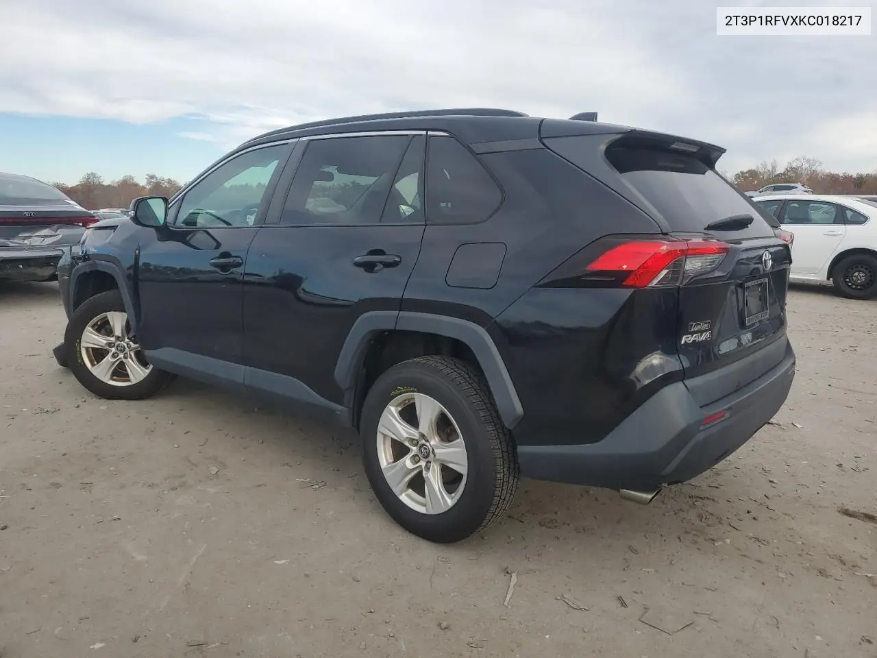 2T3P1RFVXKC018217 2019 Toyota Rav4 Xle
