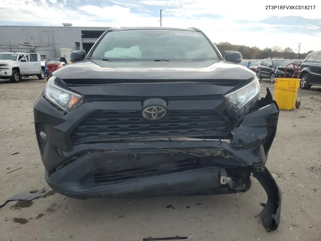2T3P1RFVXKC018217 2019 Toyota Rav4 Xle