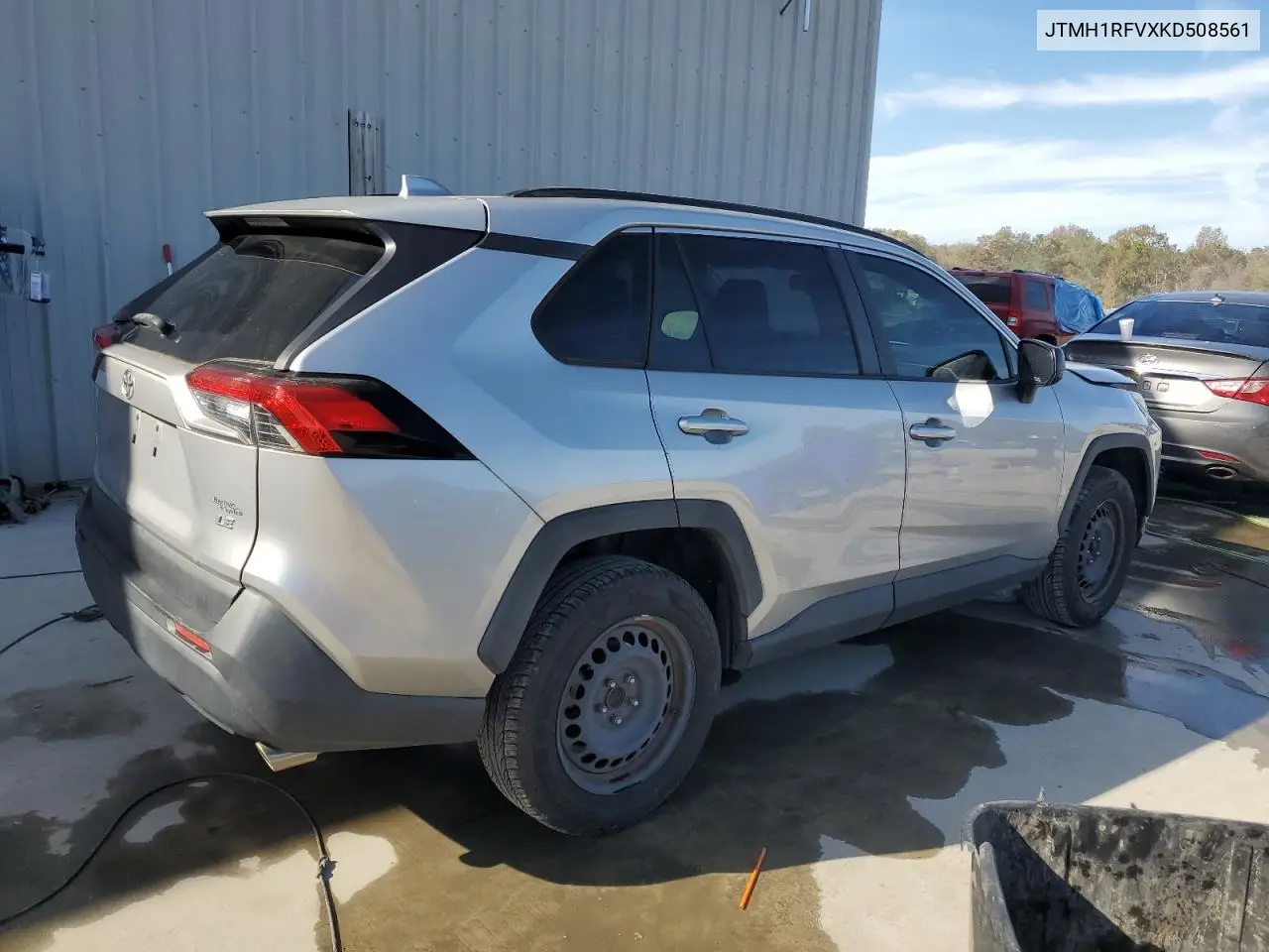 JTMH1RFVXKD508561 2019 Toyota Rav4 Le
