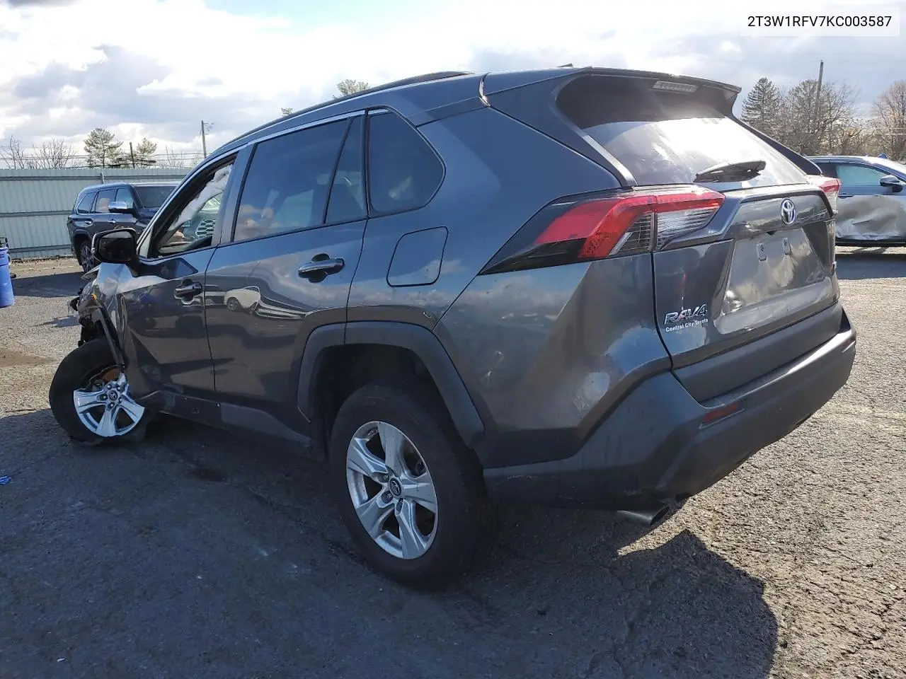2T3W1RFV7KC003587 2019 Toyota Rav4 Xle