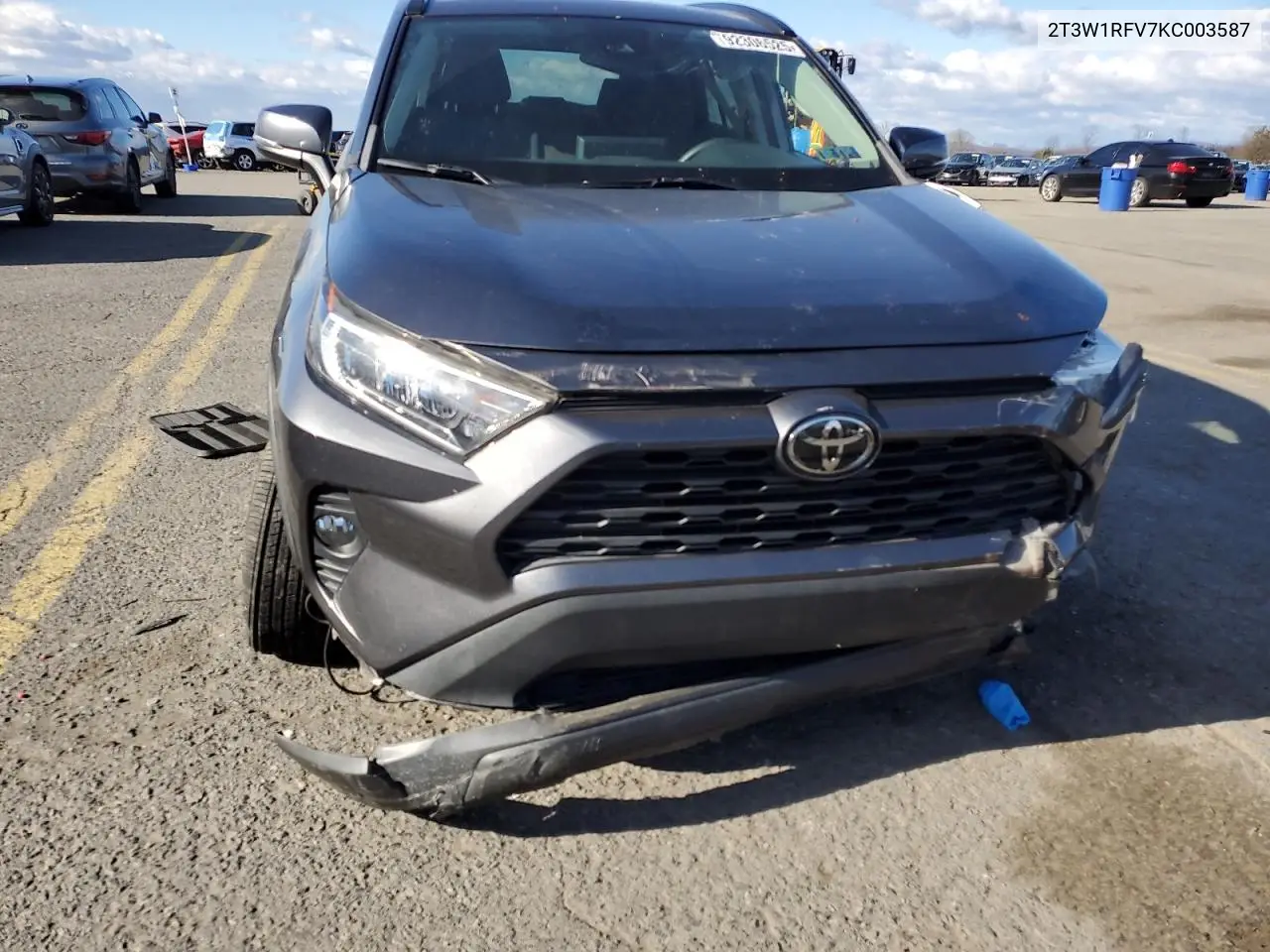 2T3W1RFV7KC003587 2019 Toyota Rav4 Xle