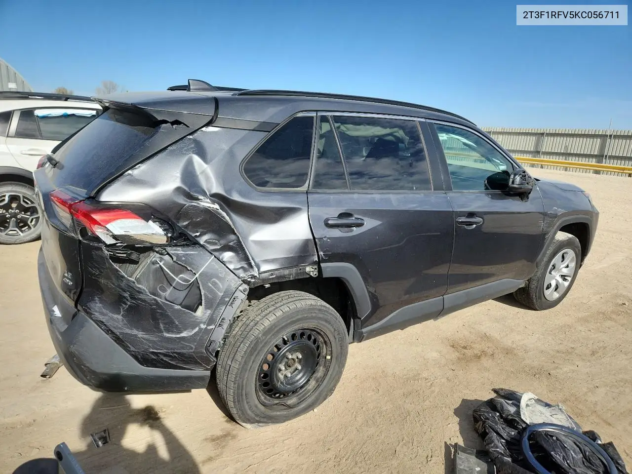 2T3F1RFV5KC056711 2019 Toyota Rav4 Le