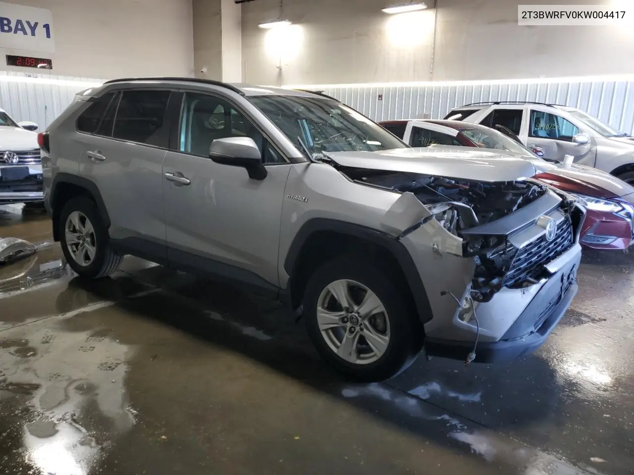 2T3BWRFV0KW004417 2019 Toyota Rav4 Le