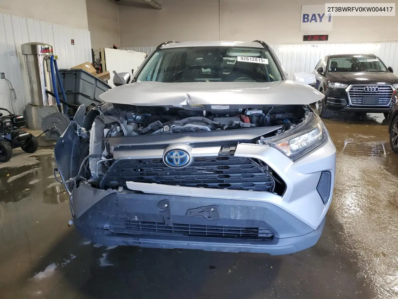 2T3BWRFV0KW004417 2019 Toyota Rav4 Le
