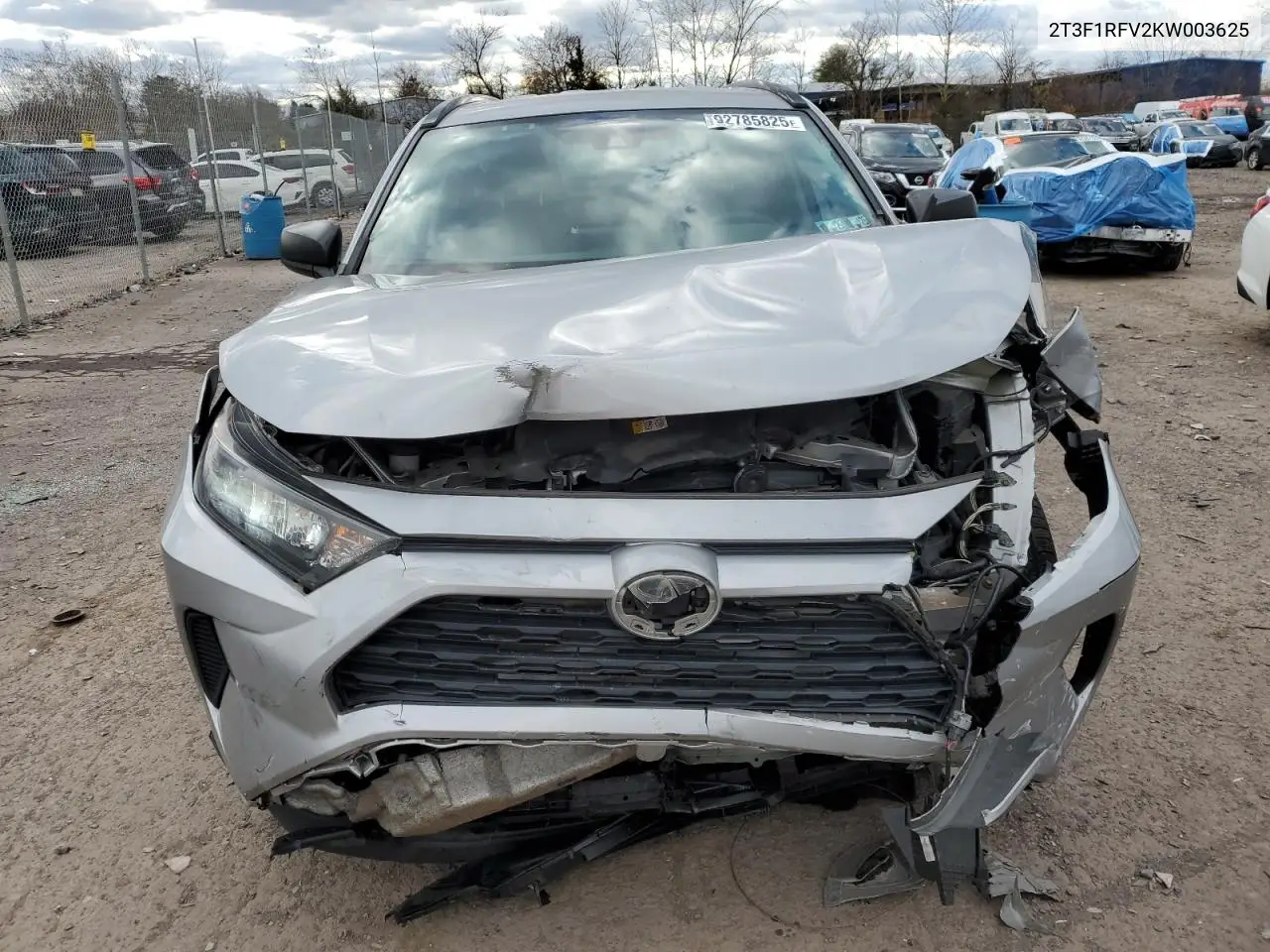 2T3F1RFV2KW003625 2019 Toyota Rav4 Le