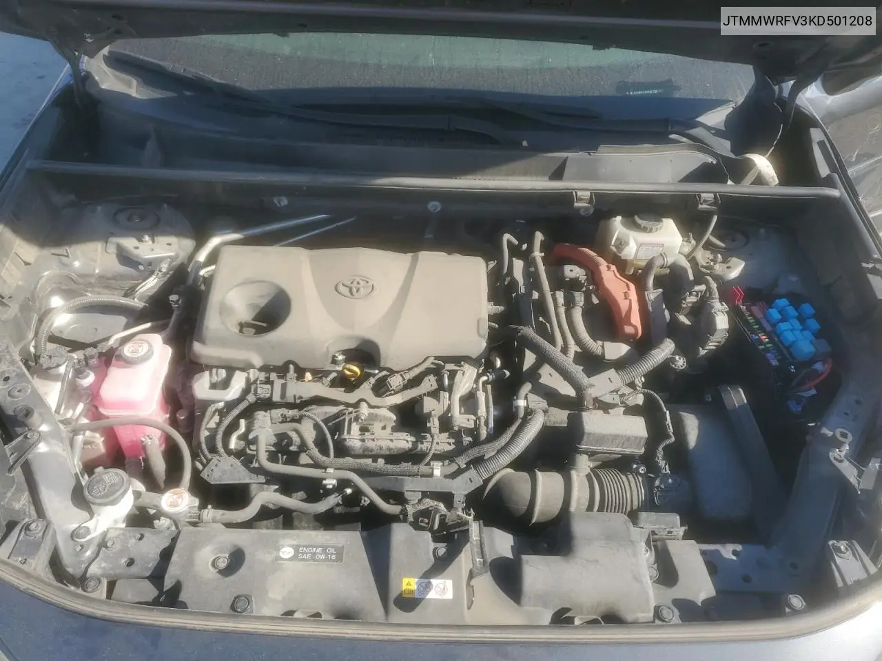 JTMMWRFV3KD501208 2019 Toyota Rav4 Le