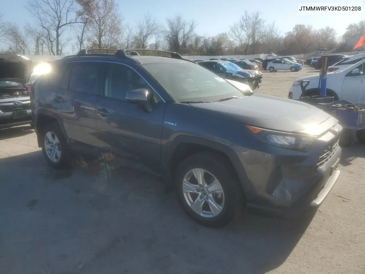 JTMMWRFV3KD501208 2019 Toyota Rav4 Le