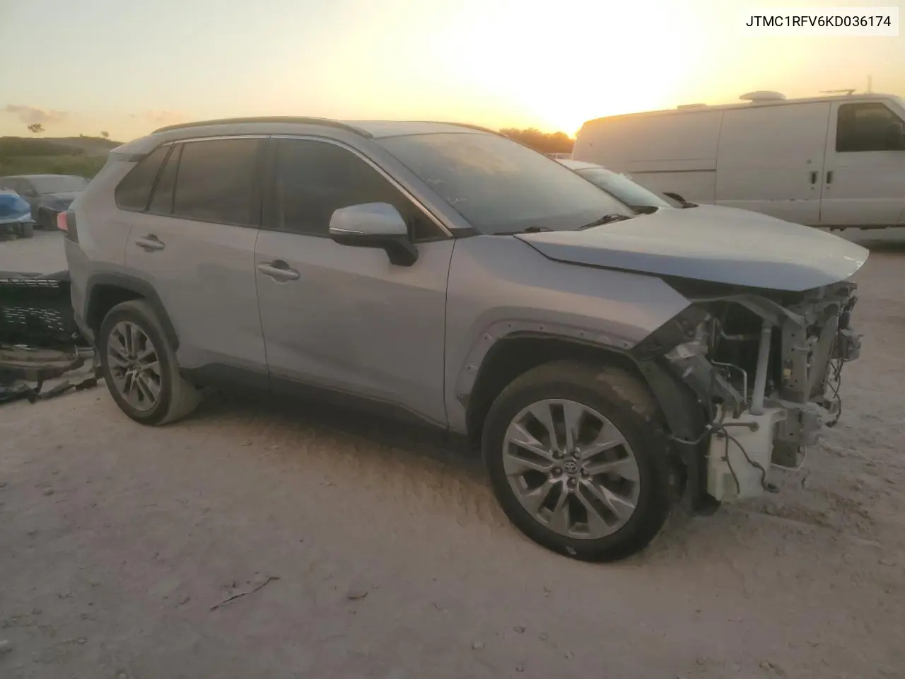 JTMC1RFV6KD036174 2019 Toyota Rav4 Xle Premium