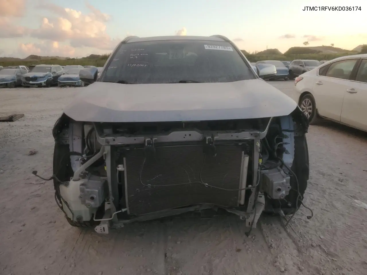 JTMC1RFV6KD036174 2019 Toyota Rav4 Xle Premium