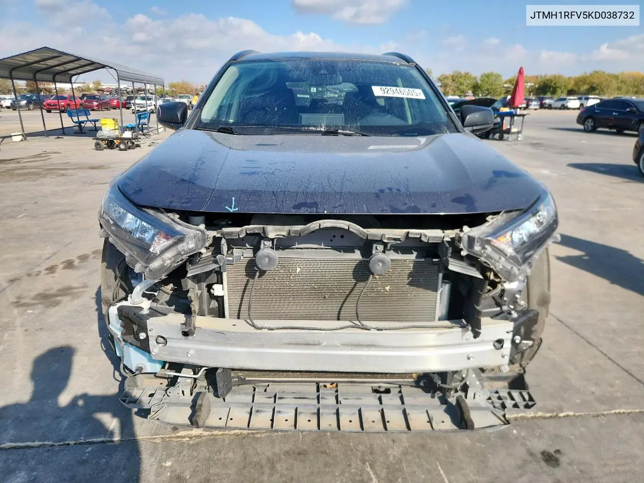 JTMH1RFV5KD038732 2019 Toyota Rav4 Le