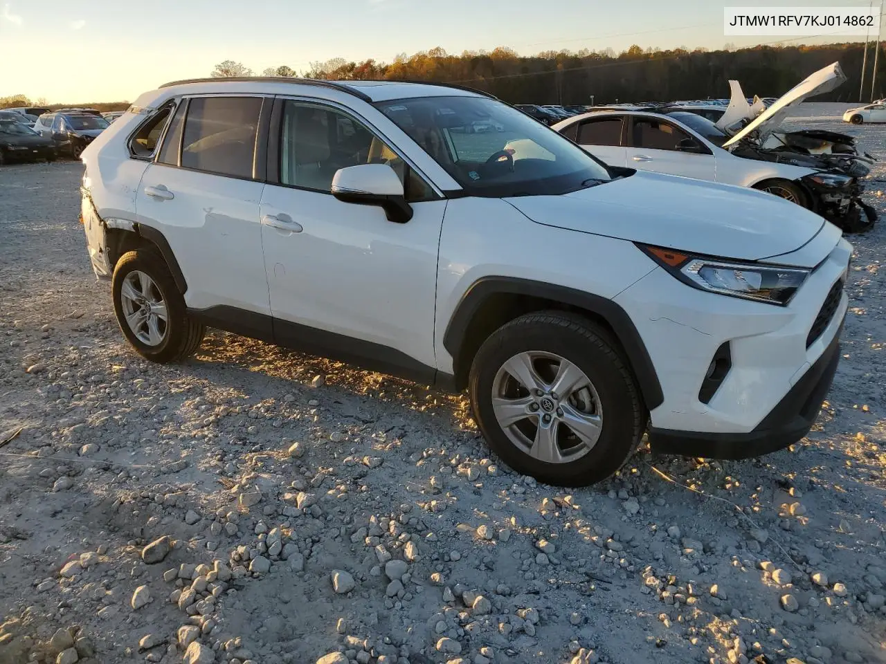 JTMW1RFV7KJ014862 2019 Toyota Rav4 Xle