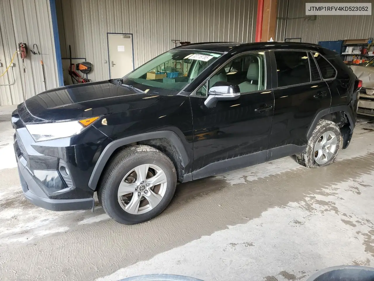 JTMP1RFV4KD523052 2019 Toyota Rav4 Xle