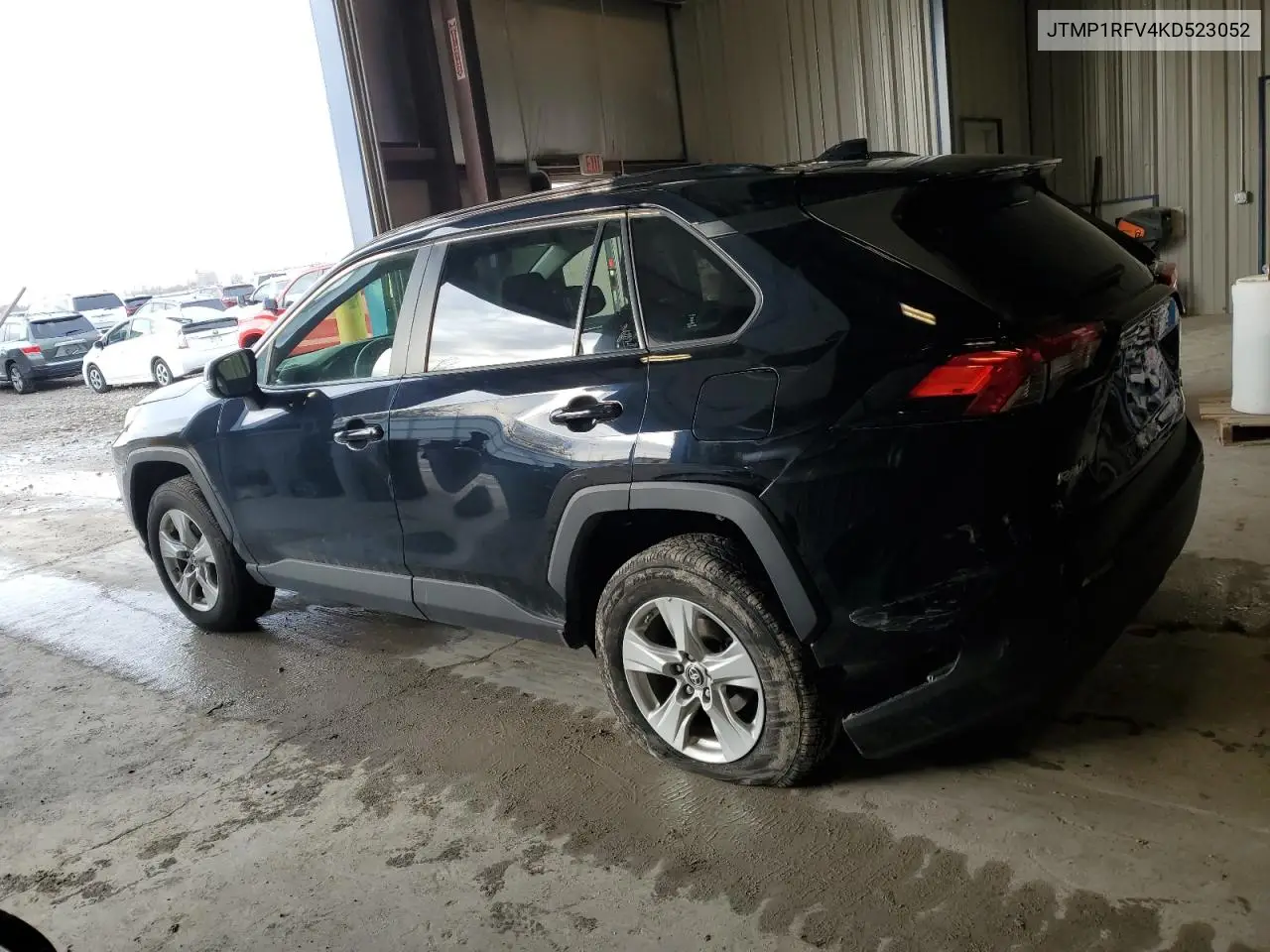 JTMP1RFV4KD523052 2019 Toyota Rav4 Xle