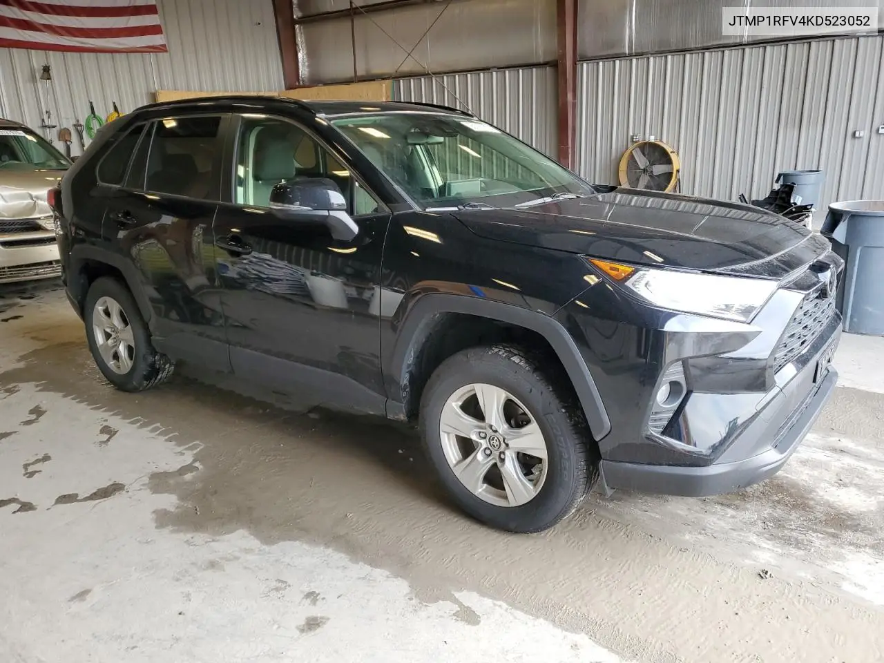 JTMP1RFV4KD523052 2019 Toyota Rav4 Xle
