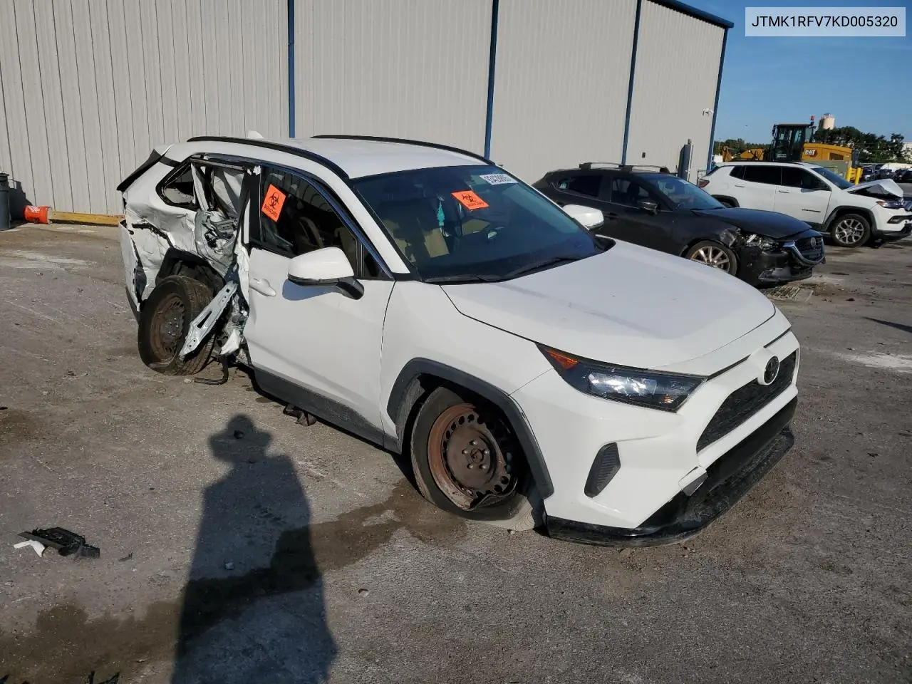 JTMK1RFV7KD005320 2019 Toyota Rav4 Le