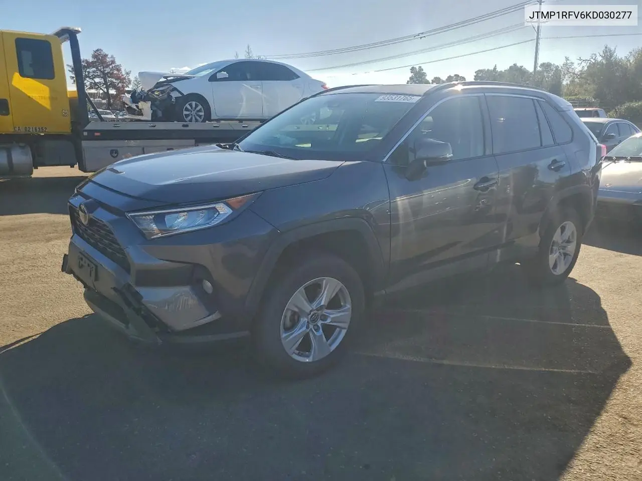 JTMP1RFV6KD030277 2019 Toyota Rav4 Xle