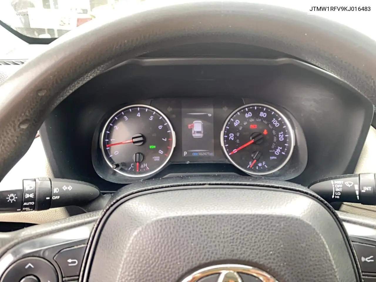 JTMW1RFV9KJ016483 2019 Toyota Rav4 Xle