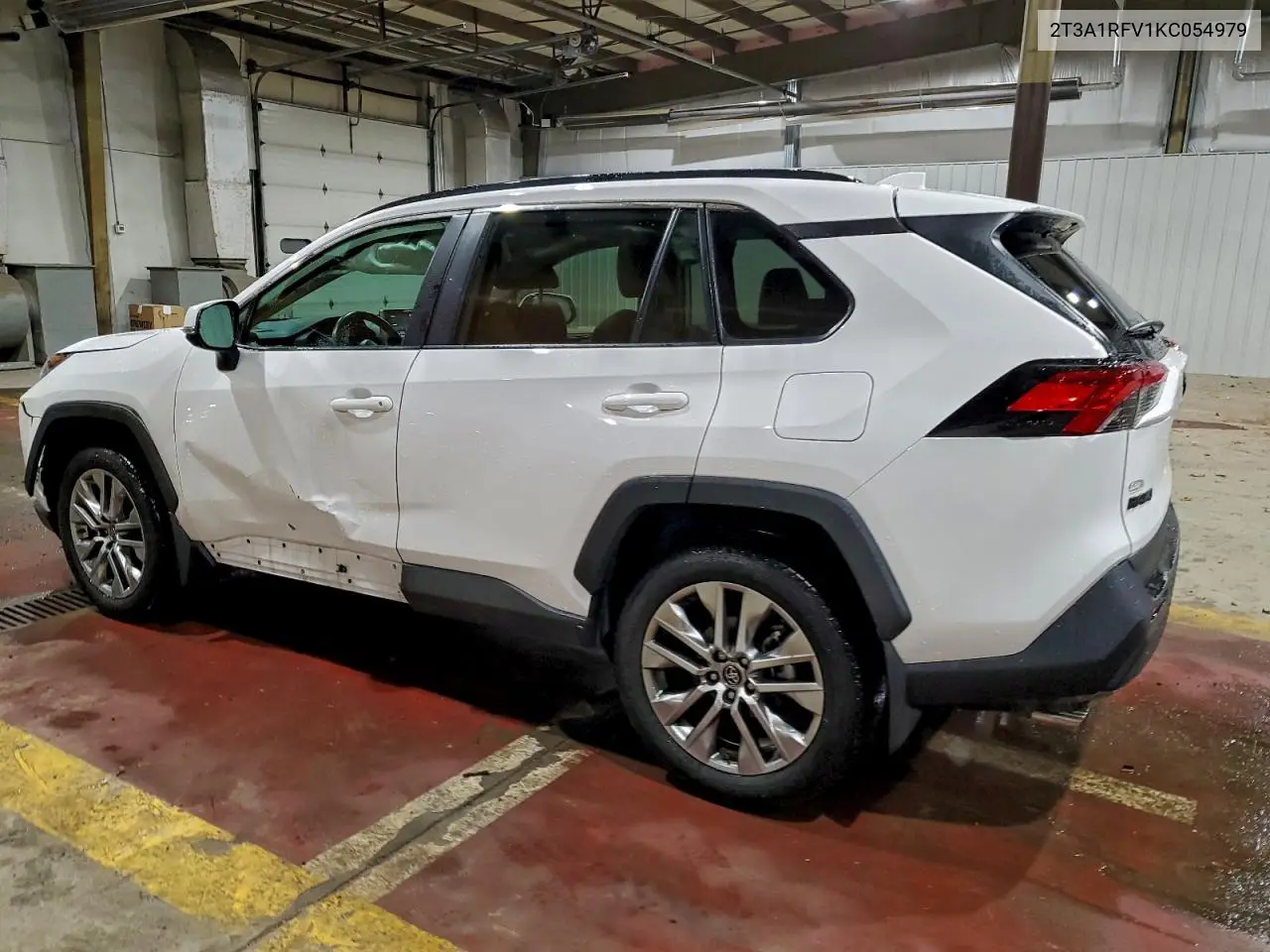 2T3A1RFV1KC054979 2019 Toyota Rav4 Xle Premium