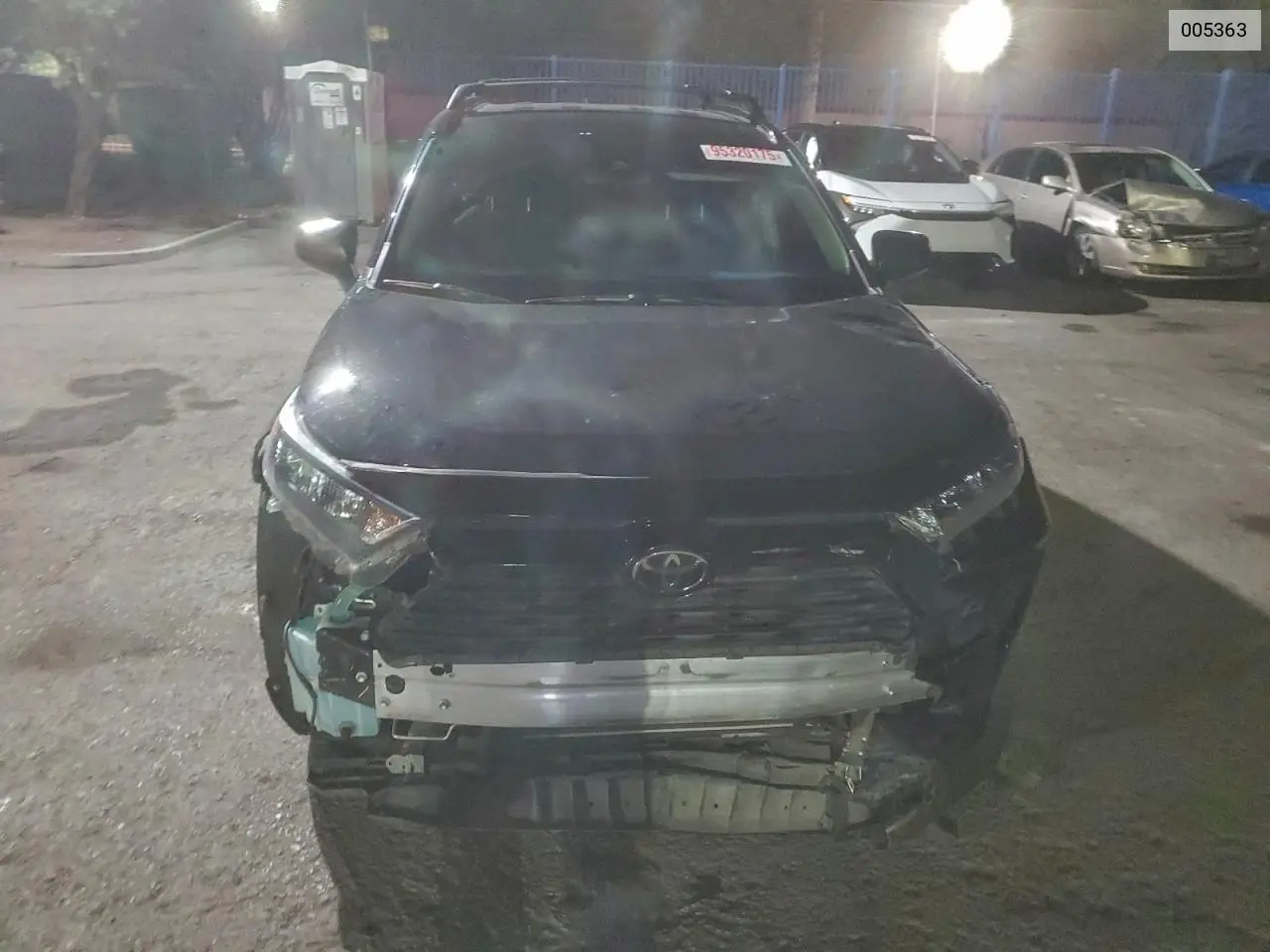 005363 2019 Toyota Rav4 Le