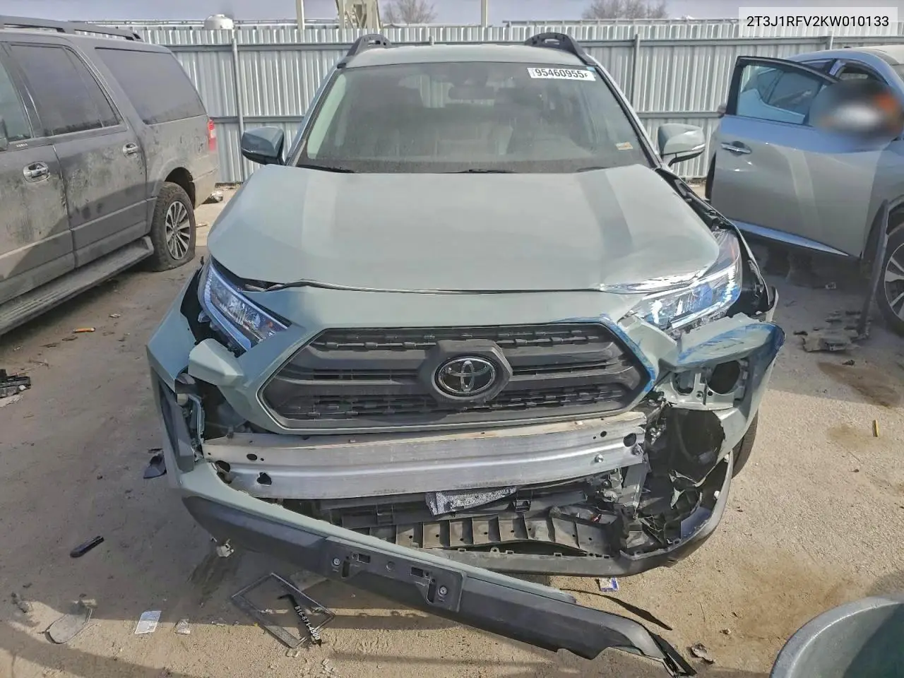 2T3J1RFV2KW010133 2019 Toyota Rav4 Adventure