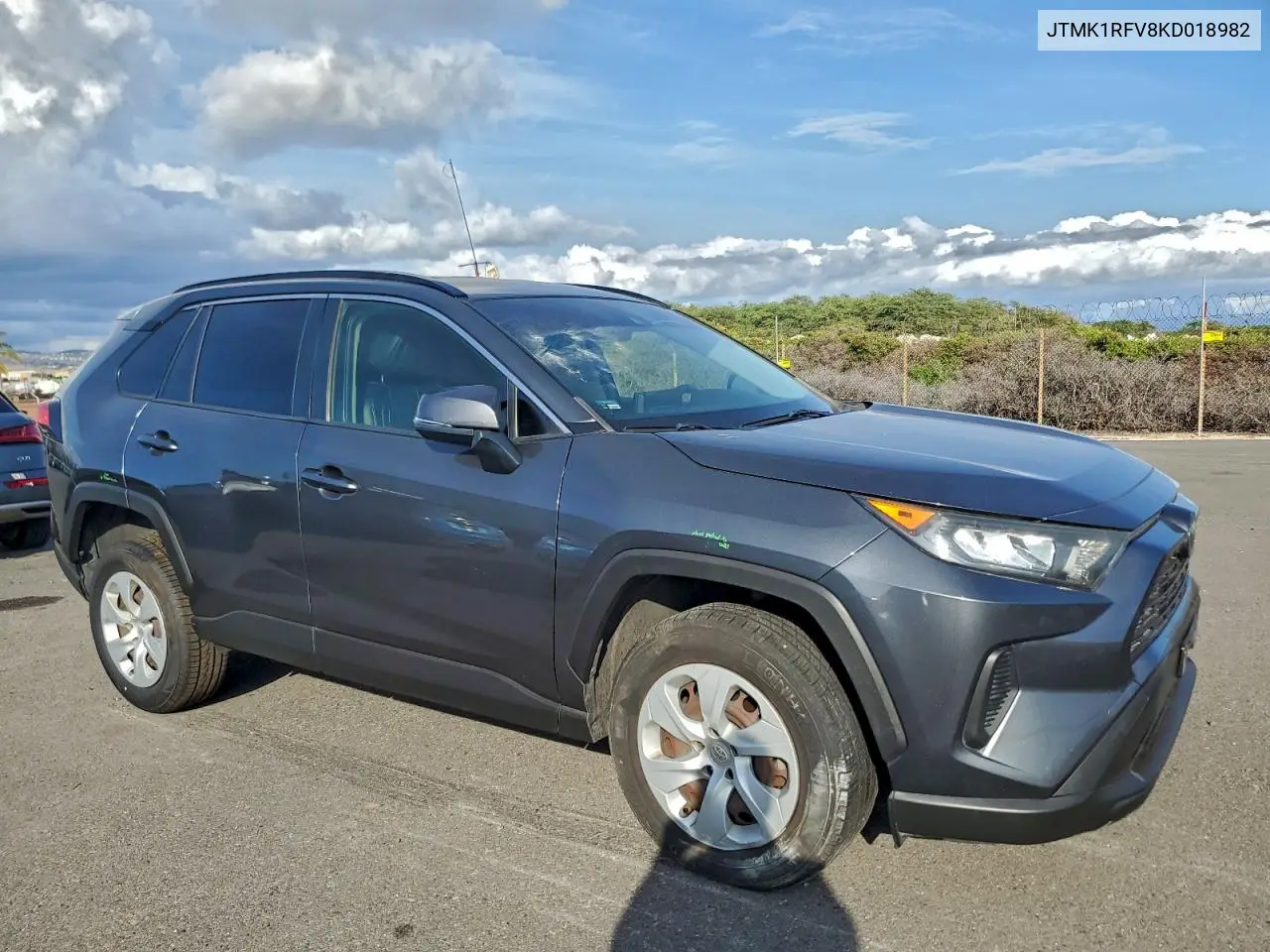 JTMK1RFV8KD018982 2019 Toyota Rav4 Le