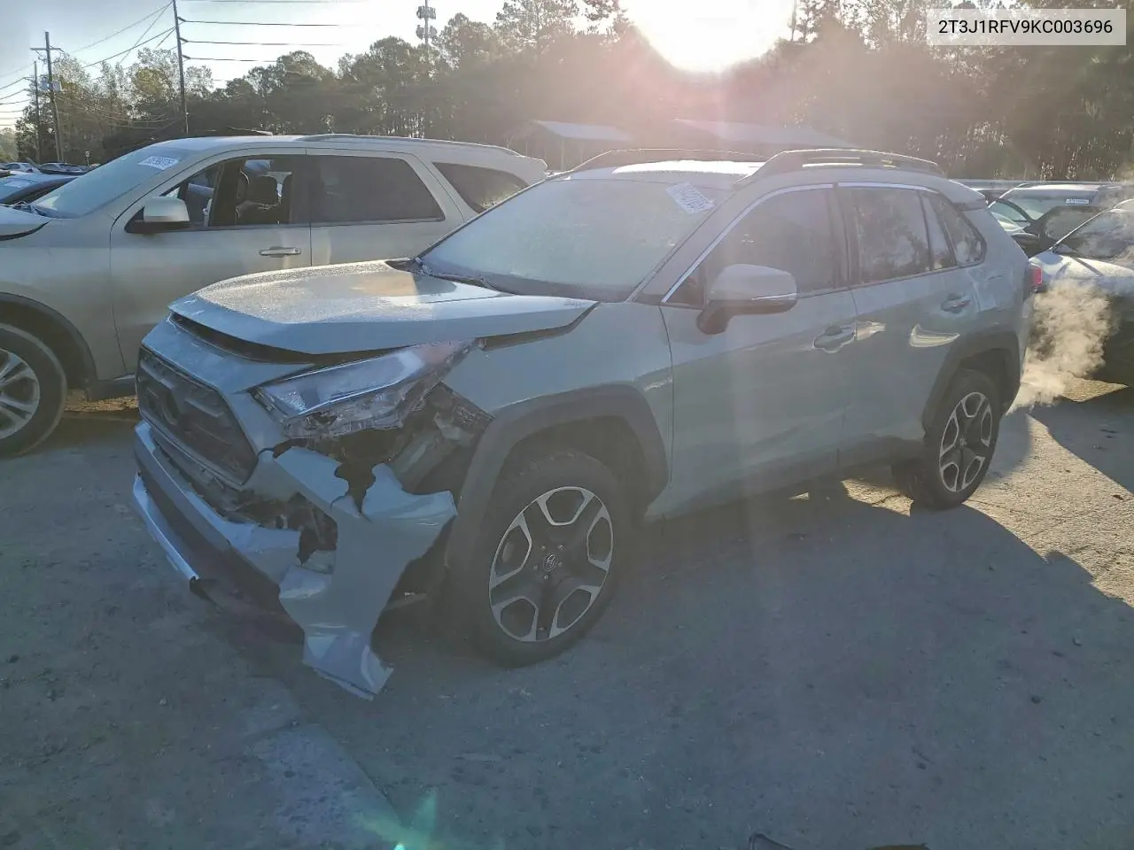 2T3J1RFV9KC003696 2019 Toyota Rav4 Adventure