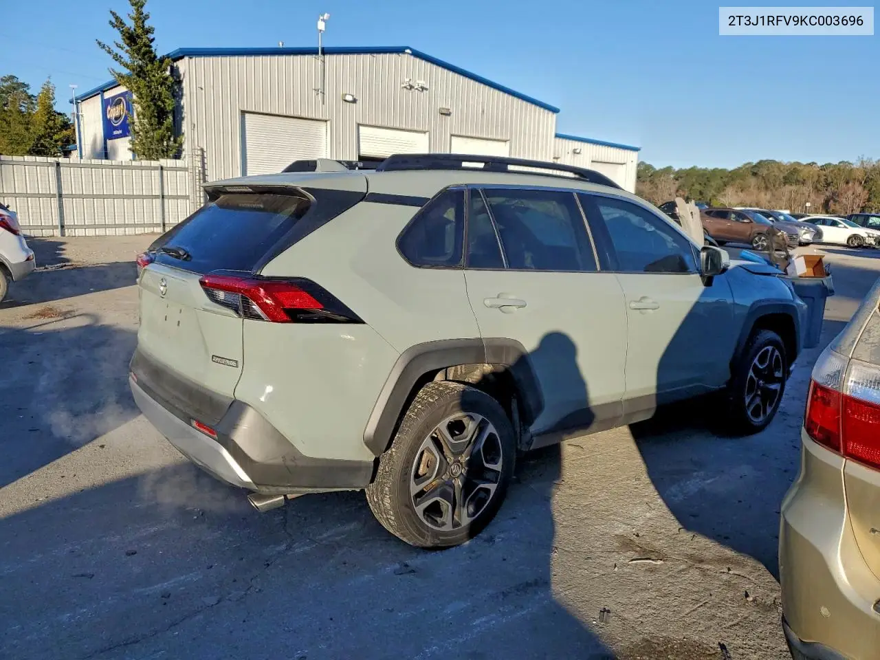2T3J1RFV9KC003696 2019 Toyota Rav4 Adventure