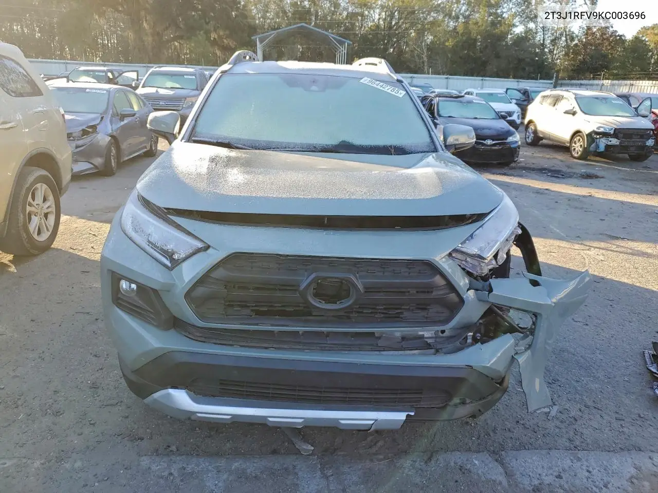 2T3J1RFV9KC003696 2019 Toyota Rav4 Adventure
